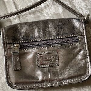 Fossil Metallic Crossbody Bag Girls Night Out Silver Vacation Travel Minimalist